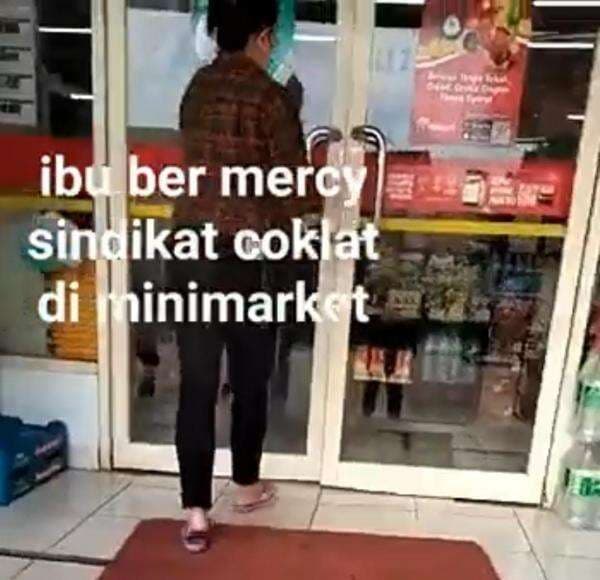 Ini Tanggapan Alfamart atas Viral Video Permintaan Maaf Karyawan Tangkap Pengutil Cokelat Ini Tanggapan Alfamart atas Viral Video Permintaan Maaf Karyawan Tangkap Pengutil Cokelat