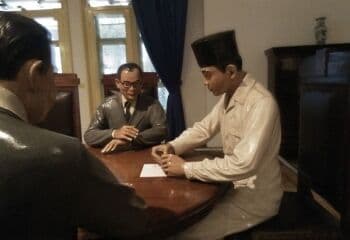 Isi Naskah Teks Proklamasi Kemerdekaan Indonesia Autentik dan yang Asli, Apa bedanya?