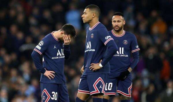 Viral Kylian Mbappe dan Neymar Berebut Penalti, Lionel Messi Bengong Lihat Tingkah Rekannya