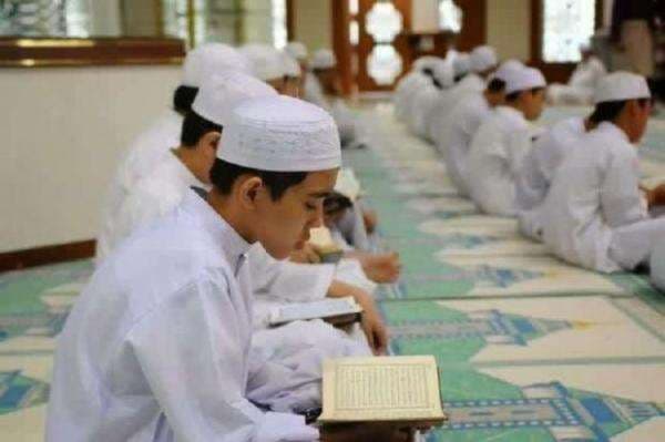 Melahirkan Generasi yang Mencintai Al-Qur`an Dimulai Sejak dalam Kandungan
