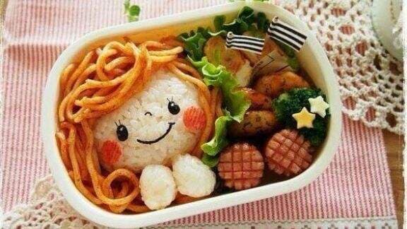 Resep Bento Anak ala Low Budget, Cukup Pakai Mie dan Sayur Moms