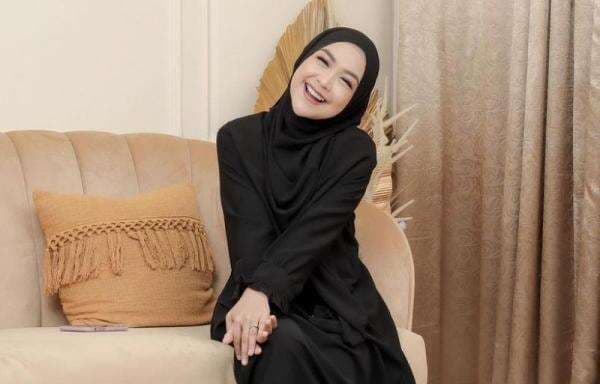 Video Lawas Ria Ricis Jadi Sorotan, Netizen: Dagunya Belum Runcing