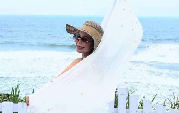 Iseng Ikut Live TikTok, Tante Ocha Raup Cuan Rp 22 Juta per Bulan