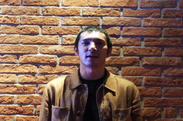 Tak Alami Kesulitan, Abimana Aryasatya Bongkar Perbedaan Karakternya di Serial Serigala Terakhir 2: Lebih Dewasa