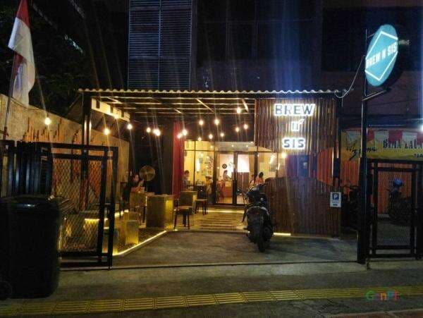 Brew n Sis Coffee, Kafe Kekinian dengan Harga Merakyat di Jaktim Brew n Sis Coffee, Kafe Kekinian dengan Harga Merakyat di Jaktim