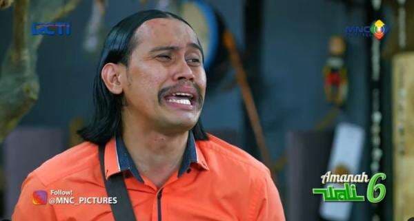 Sinopsis Amanah Wali 6, Rabu 17 Agustus 2022:  Ismet Panik Dompetnya Hilang di Musala