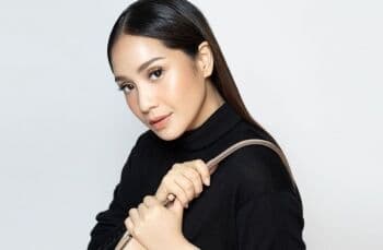 Bikin Ngakak, Nagita Slavina Ikut Lomba Balap Karung Malah Jalan Santai Bikin Ngakak, Nagita Slavina Ikut Lomba Balap Karung Malah Jalan Santai