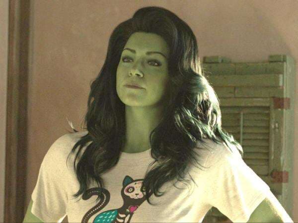 Review She-Hulk Episode 1: Terungkap Alasan Jennifer Walters Bisa Punya Kekuatan Super