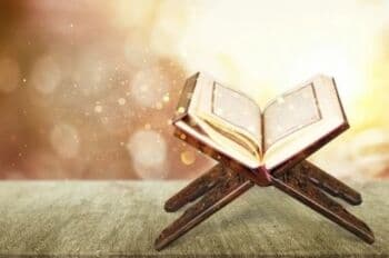 Bacaan Surat Al Kahfi Lengkap Teks Arab Latin, Ayat 1-110, Buka di Alquran Digital Okezone