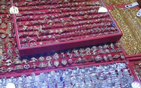 Cerita Banyumasan, Kisah Kehidupan Nini Rikem dan Kaki Tupon Episode 28: Nyilih Emas