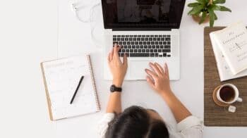 Tugas Serta Tanggung Jawab Posisi Admin Produksi dan Kisaran Gajinya