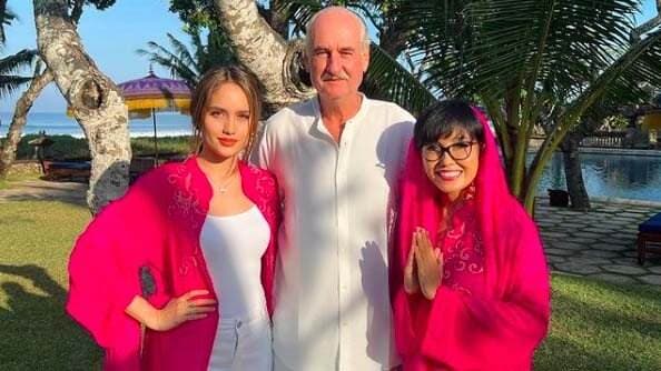 5 Artis Indonesia yang Memilih Tidak Lagi Jadi WNI, Nomor 4 Mengalami Gangguan Mental 5 Artis Indonesia yang Memilih Tidak Lagi Jadi WNI, Nomor 4 Mengalami Gangguan Mental