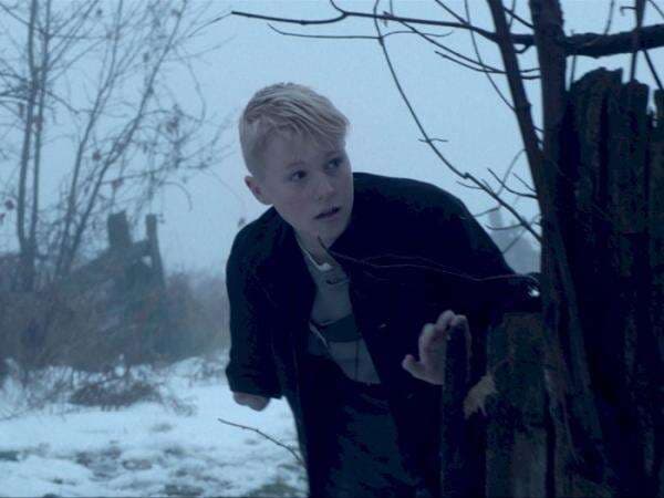 Review Film ‘Forgive Us Our Trespasses’: Kisah Bocah Disabilitas yang Diburu Pasukan Nazi