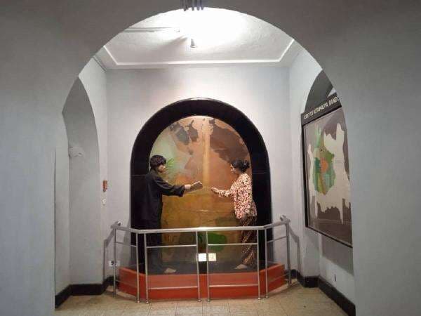 Berwisata Sambil Belajar di Museum Pos Indonesia Bandung