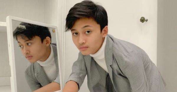 Keren! Anak Sule Rizwan Fadilah Bisa Membeli Mobil Sendiri Seharga Rp1,5 Miliar