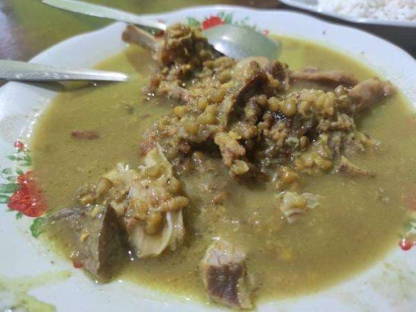 Kuliner “Aneh” dari Pekalongan Gulai Kambing Dicampur Kacang Ijo, Piye Rasane? Kuliner “Aneh” dari Pekalongan Gulai Kambing Dicampur Kacang Ijo, Piye Rasane?