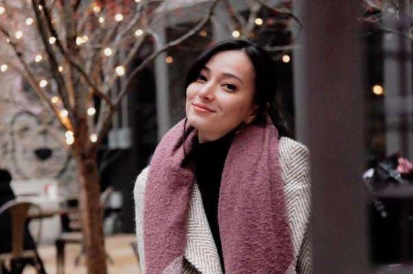 Artis Indonesia Pindah Agama dan Dapat Nama Baru, Ini Dia Nama - Namanya