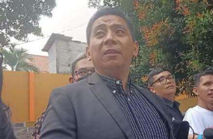 Intip Profil Sandy Arifin, Pengacara Langganan Artis yang Tarifnya di Luar Dugaan