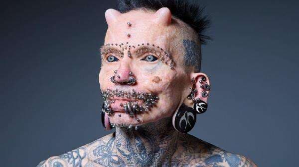 Profil Rolf Buchholz, Pria Berjuluk Manusia Iblis Punya 278 Tindik di Kemaluannya