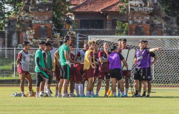 PSM Makassar Tertinggal 0-2 dari Kuala Lumpur City FC di Babak Pertama PSM Makassar Tertinggal 0-2 dari Kuala Lumpur City FC di Babak Pertama