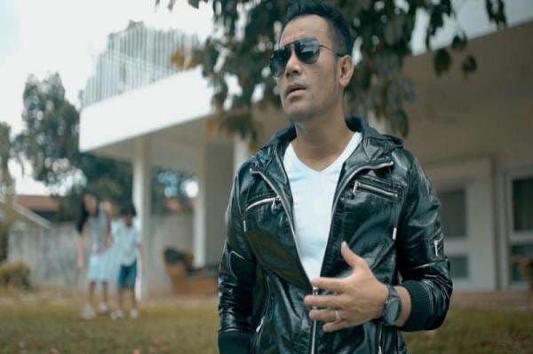 Lirik Lagu Cinta Karena Cinta - Judika dan Chord Gitar