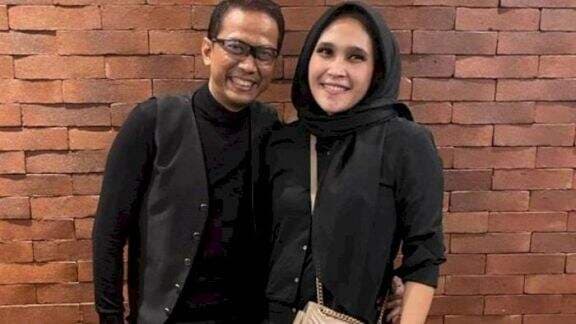 Sambil Senyum-Senyum Malu, Doddy Soedrajat Kenalkan Kekasih Baru: Kalo Jodoh Emang Mirip