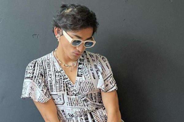Bio One Tampil Nyentrik Pakai Dress, Netizen: Harry Styles Indonesia