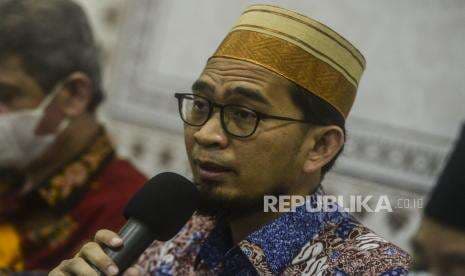 Ustadz Adi Hidayat: Muslim yang Datang ke Dukun Berarti Mengingkari Rasulullah