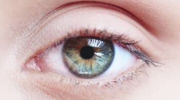 2 Gejala Awal Ablasio Retina yang Jarang Disadari Orang