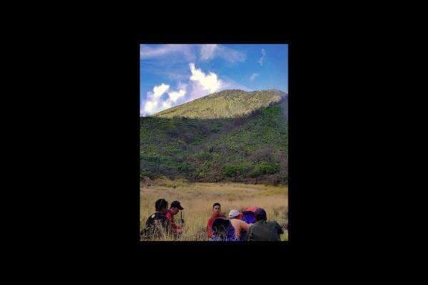 Cobain Yuk Jalur Pendakian Baru di Gunung Ciremai, Punya Padang Savana Indah
