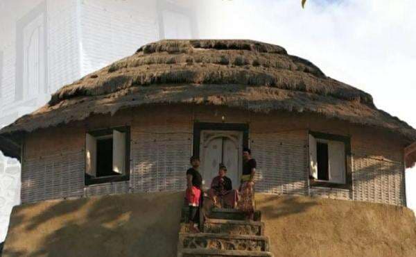 Merawat Tradisi Leluhur di Bale Beleq Lombok Tengah