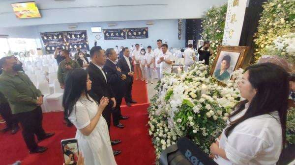 Layat Istri Mendiang Pendiri Sritex di Solo, SBY Kenang Jasa Lukminto