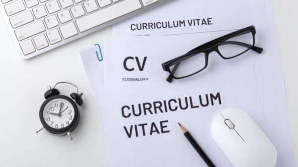 Contoh CV Bahasa Inggris dan Strukturnya yang Baik dan Benar