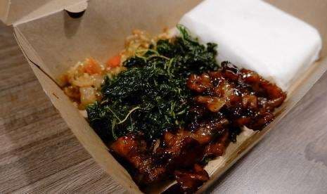 Mencicipi Kreasi Sei Sapi dengan Bayam Crispy