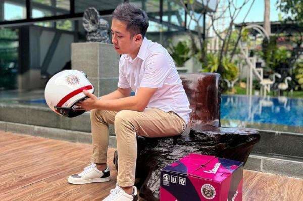 Crazy Rich Surabaya Pamer Vespa Justin Bieber, Harganya Fantastis