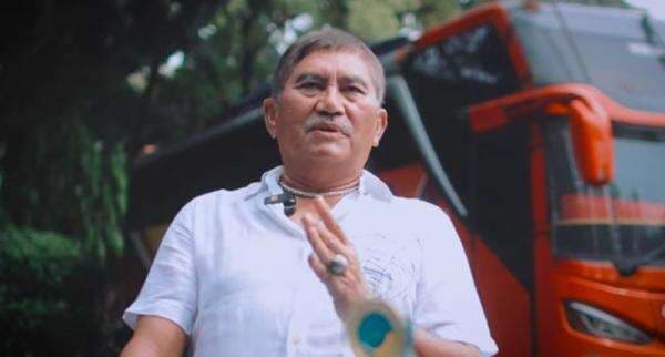 Kisah Inspiratif James Maja, Pemilik PO Makmur Hingga Jadi Raja Jalanan Kisah Inspiratif James Maja, Pemilik PO Makmur Hingga Jadi Raja Jalanan