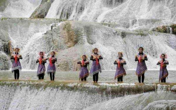 Yuk Healing ke Air Terjun Moramo Sumbersari, Ada di Desa Wisata Terbaik Indonesia Nih!