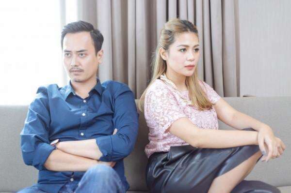 Waspada, Ini 5 Kebiasaan Buruk Istri yang Bisa Bikin Suami Menjauh! Waspada, Ini 5 Kebiasaan Buruk Istri yang Bisa Bikin Suami Menjauh!