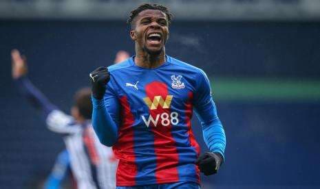 Chelsea Lancarkan Operasi Bajak Wilfried Zaha dari Crystal Palace