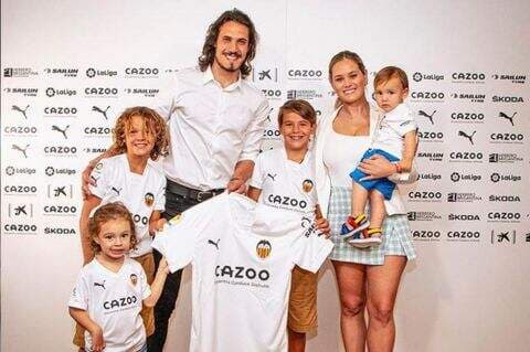 Bursa Transfer 2022: Edinson Cavani Resmi Perkuat Valencia