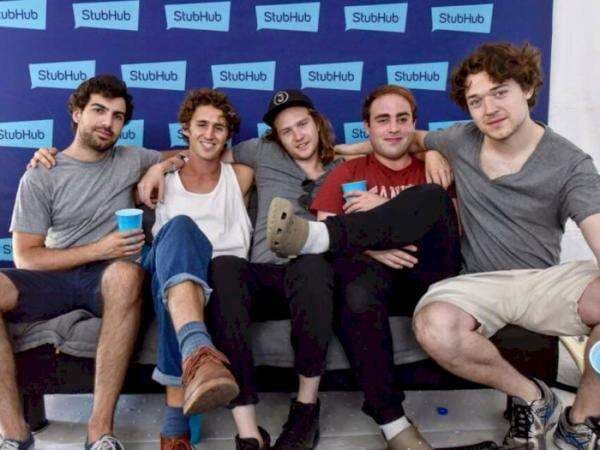 Lirik Lagu 'I Love You So' The Walters Beserta Makna Lagunya, Bikin Terenyuh!