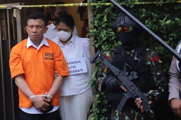 Kronologi Lengkap Bharada E dan Ferdy Sambo Eksekusi Brigadir J di Rumah Dinas