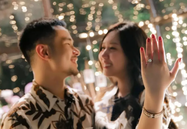 Fantastis! Setara Harga Rumah Mewah, Ini Fakta Cincin Lamaran Sisca Kohl dari Jess No Limit