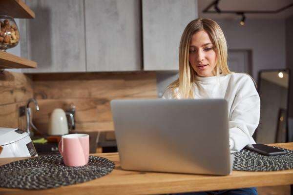 3 Tipe Wanita Tidak Layak Jadi Istri Idaman Menurut Islam