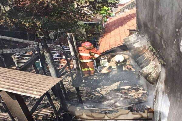 Balai RW di Surabaya Habis Terbakar, Api Diduga Berasal dari Dupa