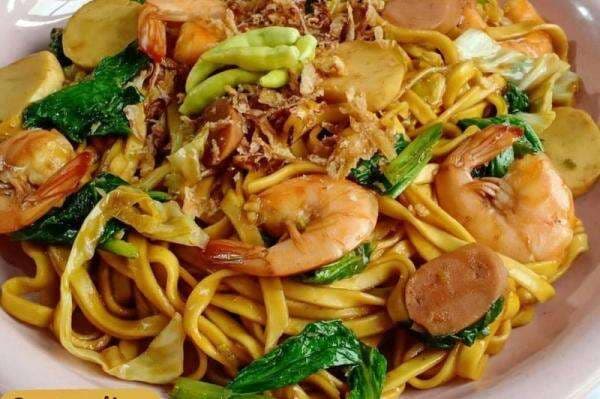 Auto Ngiler! Bakmi Ayam Hidden Gem di Karawaci, Toppingnya Melimpah