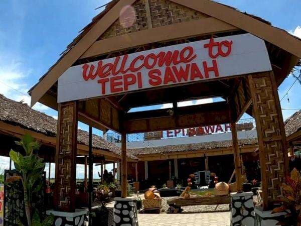 Mirip di Bali, Resto di Sulsel Ini Punya View Hamparan Sawah, Cocok Buat Ngilangin Stres! Mirip di Bali, Resto di Sulsel Ini Punya View Hamparan Sawah, Cocok Buat Ngilangin Stres!