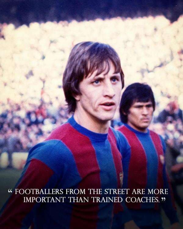 10 Pemain Bola Terbaik Sepanjang Masa, Nomor 9 Pelopor Total Football