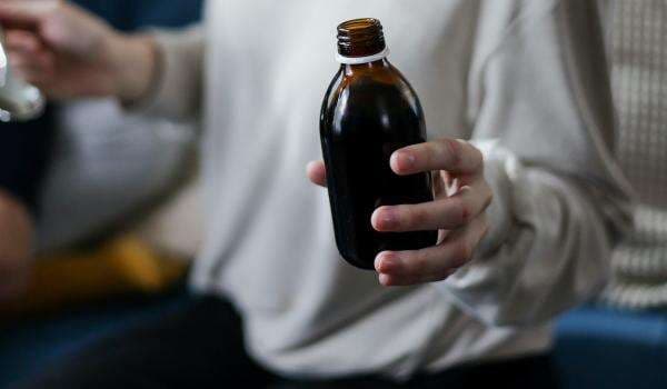 3 Pilihan Obat Batuk Kering, Tenggorokan Kamu Langsung Lega