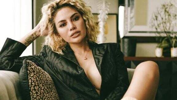 Demi Curahkan Hasrat Seks, Nikita Mirzani Rela Pake Cowok Panggilan Menyerupai Aktor China: Gue Sampe Basah Demi Curahkan Hasrat Seks, Nikita Mirzani Rela Pake Cowok Panggilan Menyerupai Aktor China: Gue Sampe Basah